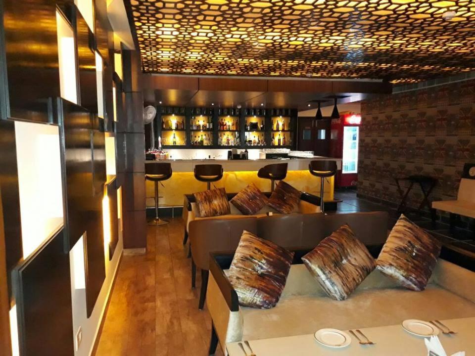 Aliza Hotel Firozpur Экстерьер фото